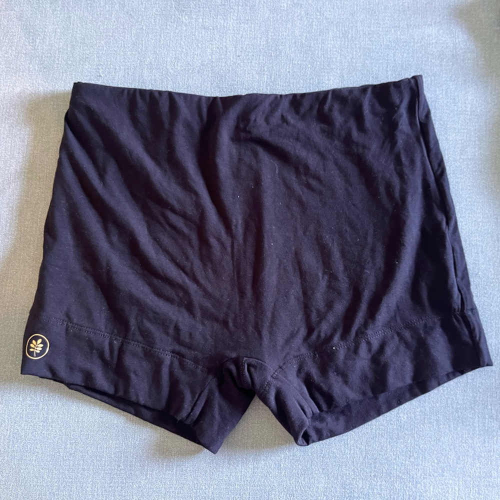 Bella shorts